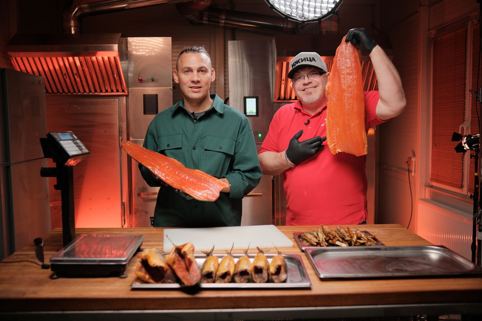 Камеры копчения рыбы — готовим деликатесы горячего копчения