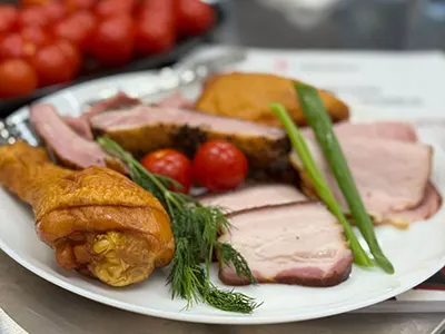 Деликатесы холодного, горячего копчения и варено-копченая продукция: с чего начать?