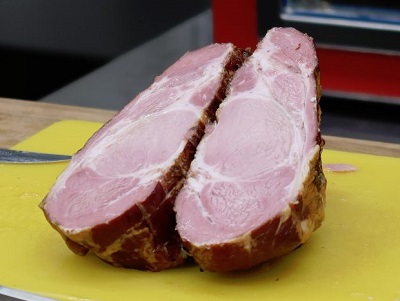 Как добиться равномерного цвета при копчении?