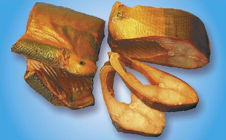 Рыбу можно упаковать как целиком, так и порезанную на куски, кусочки